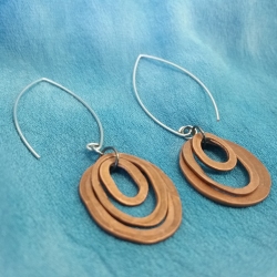 hand hammered copper earrings abbie powers sun+dog
